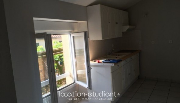 Logement tudiant Location T2 Vide Saint Seurin de Cursac (33390)