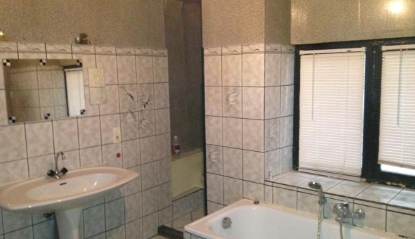 Logement tudiant T2 à Sedan (08200)