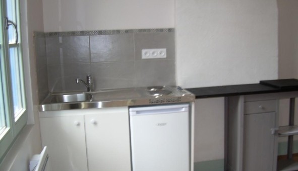 Logement étudiant Location T2 Vide Sedan (08200)