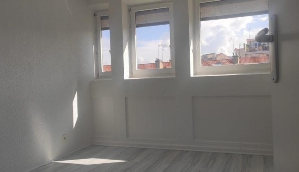 Logement tudiant T2 à Sedan (08200)