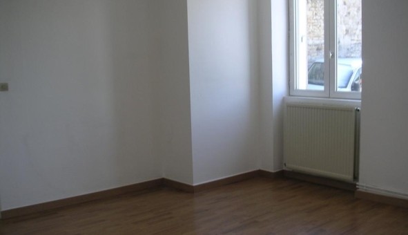 Logement tudiant T2 à Sedan (08200)