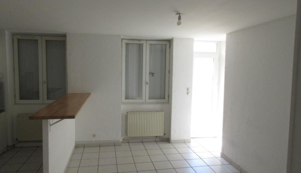 Logement tudiant T2 à Sedan (08200)