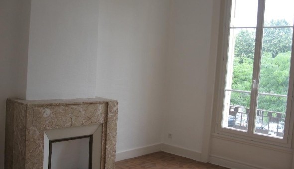 Logement tudiant T2 à Sedan (08200)
