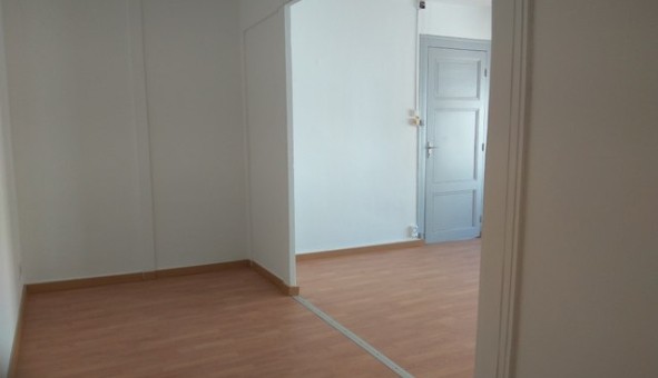 Logement tudiant T2 à Sedan (08200)