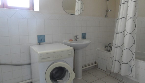 Logement tudiant Location T2 Vide Sedan (08200)