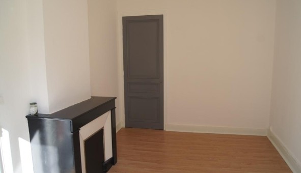 Logement tudiant T2 à Sedan (08200)