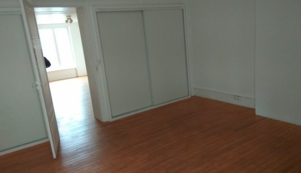 Logement tudiant T2 à Sedan (08200)