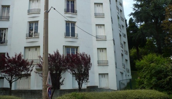 Logement étudiant Location T2 Vide Sedan (08200)