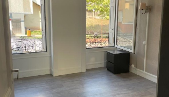 Logement tudiant Location T2 Vide Sedan (08200)