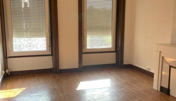 Logement tudiant T2 à Sedan (08200)