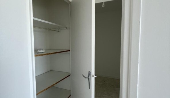 Logement tudiant T2 à Sedan (08200)