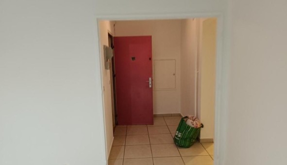 Logement tudiant T2 à Sedan (08200)