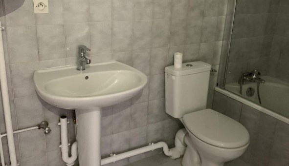 Logement tudiant T2 à Sedan (08200)