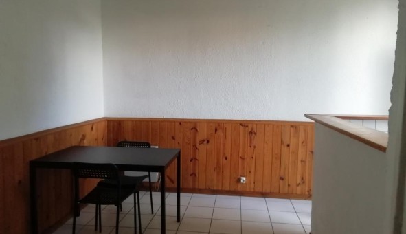 Logement tudiant T2 à Sedan (08200)