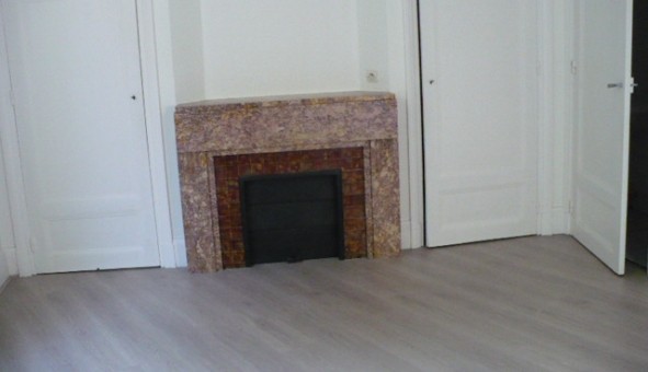 Logement tudiant T2 à Sedan (08200)