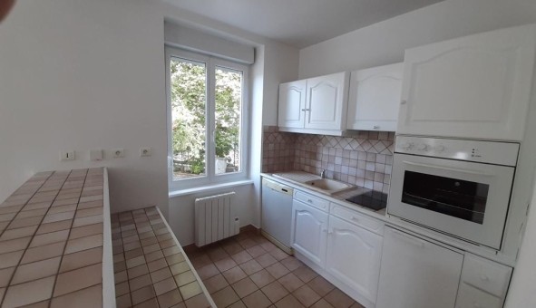 Logement tudiant T2 à Sedan (08200)