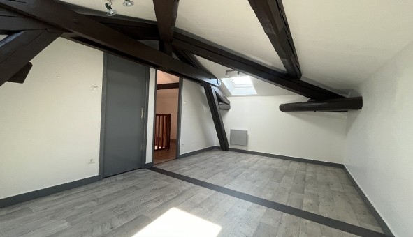 Logement tudiant T2 à Sedan (08200)