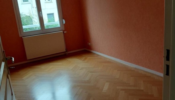 Logement tudiant T2 à Sedan (08200)