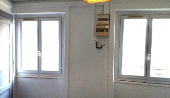 Logement �tudiant T2 &agrave; Sedan (08200)