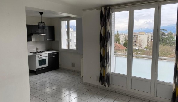 Logement tudiant Location T2 Vide Seyssinet Pariset (38170)