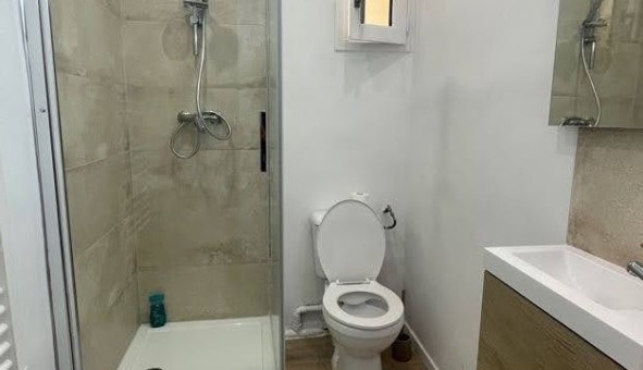 Logement tudiant T2 à Toulon (83200)
