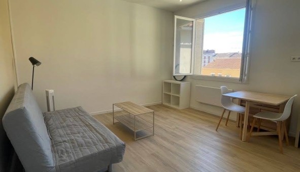 Logement tudiant T2 à Toulon (83200)