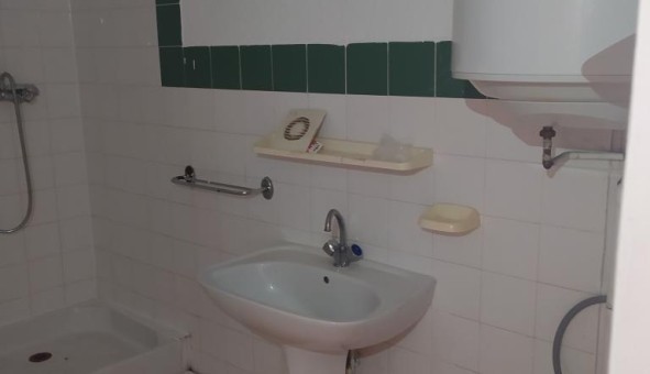 Logement tudiant T2 à Toulon (83200)