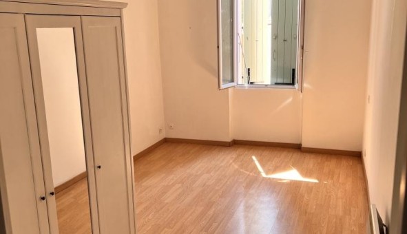 Logement tudiant T2 à Toulon (83200)