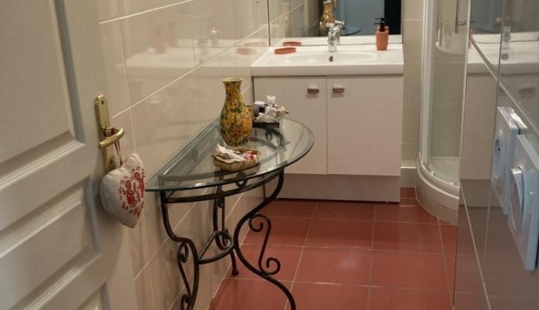 Logement tudiant T2 à Toulon (83200)