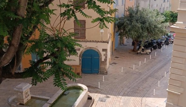 Logement tudiant Location T2 Vide Toulon (83200)