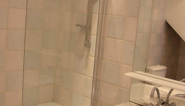 Logement tudiant T2 à Toulon (83200)