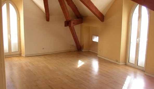 Logement tudiant T2 à Toulon (83200)