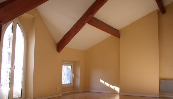 Logement tudiant T2 à Toulon (83200)