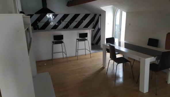 Logement tudiant T2 à Toulon (83200)