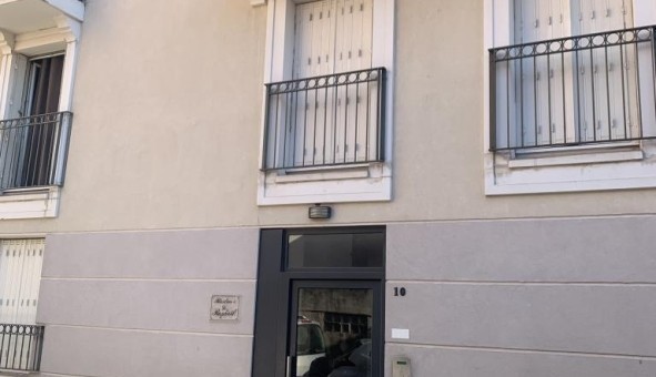 Logement tudiant T2 à Toulon (83200)