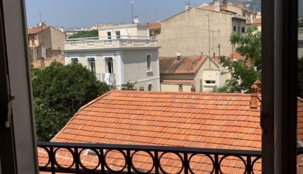 Logement tudiant T2 à Toulon (83200)