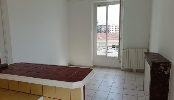 Logement tudiant T2 à Toulon (83200)
