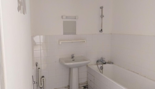 Logement tudiant T2 à Toulon (83200)