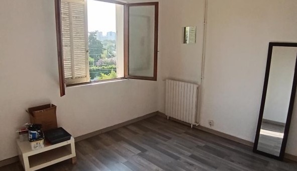 Logement tudiant T2 à Toulon (83200)