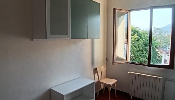 Logement tudiant T2 à Toulon (83200)