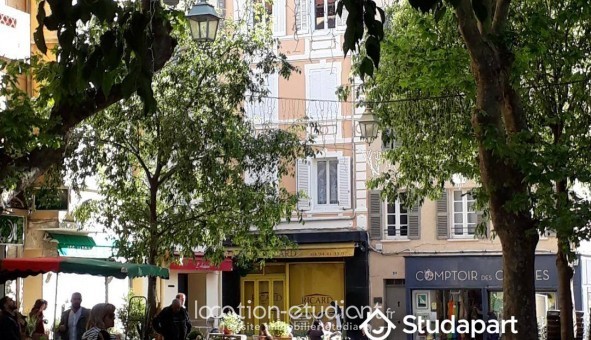 Logement tudiant T2 à Toulon (83200)