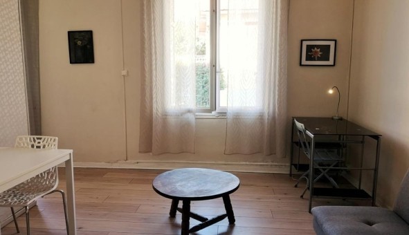 Logement tudiant T2 à Toulon (83200)