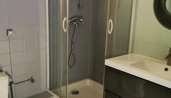 Logement tudiant T2 à Toulon (83200)