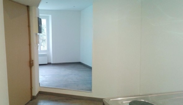 Logement tudiant T2 à Toulon (83200)
