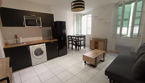 Logement tudiant Location T2 Vide Toulon (83200)