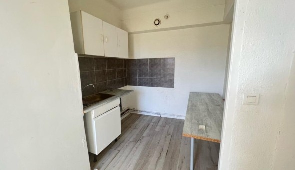 Logement tudiant T2 à Toulon (83200)