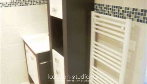 Logement tudiant T2 à Toulon (83200)