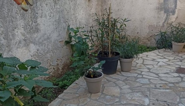 Logement tudiant T2 à Toulon (83200)