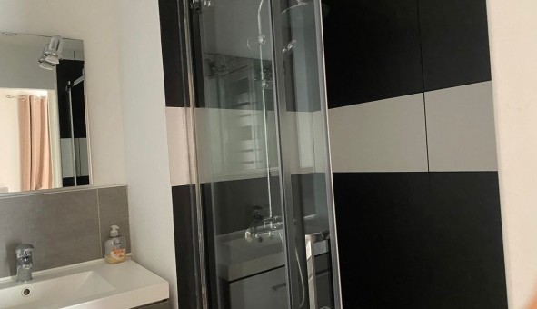 Logement �tudiant T2 &agrave; Toulon (83200)