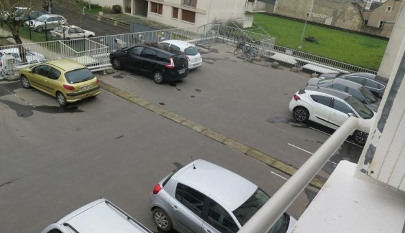 Logement tudiant T2 à Tours (37000)